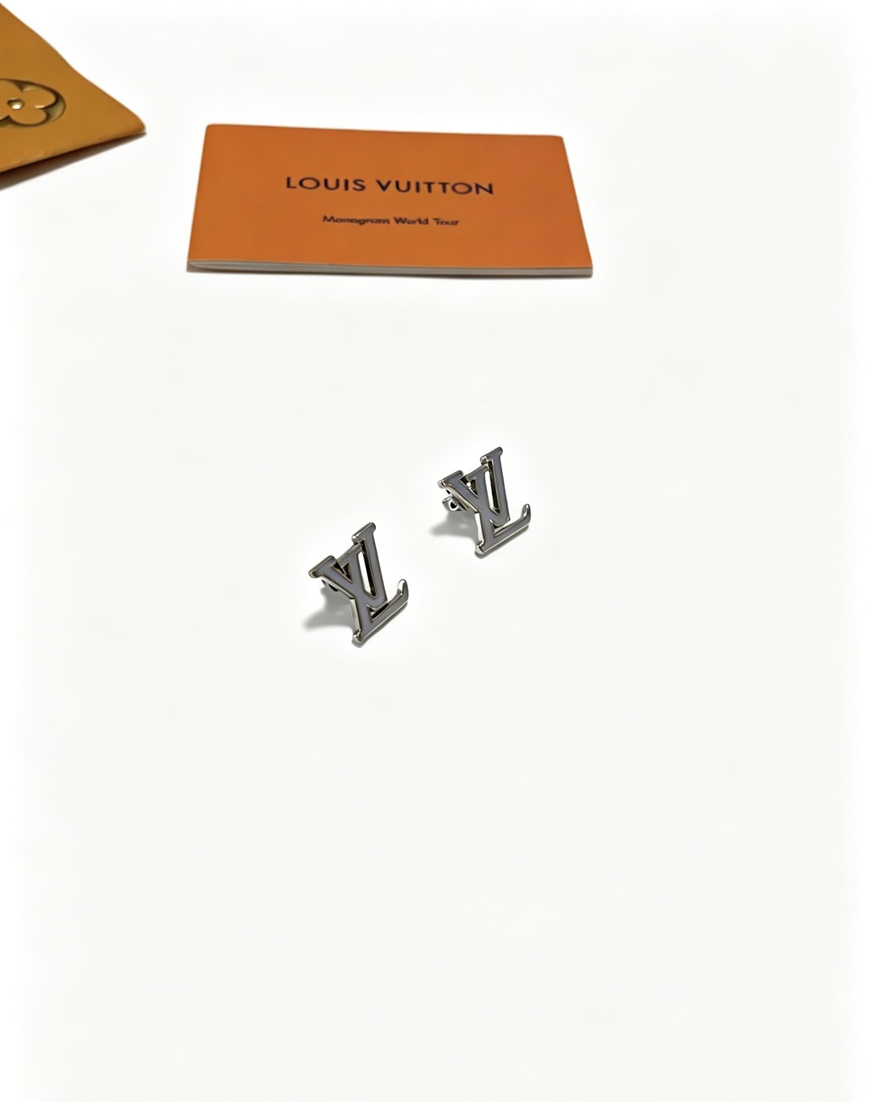 Louis Vuitton Earrings - Metallic 'LV' Logo Design